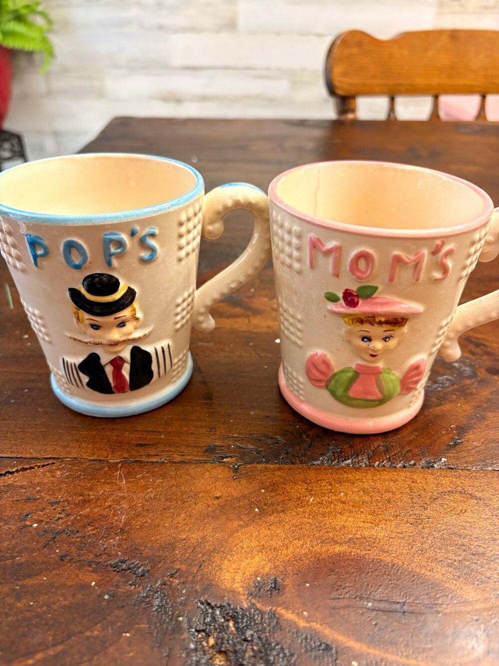 Vintage Mom & Pop Ceramic Coffee Mug Set of 2 White Blue Pink Raised Figural